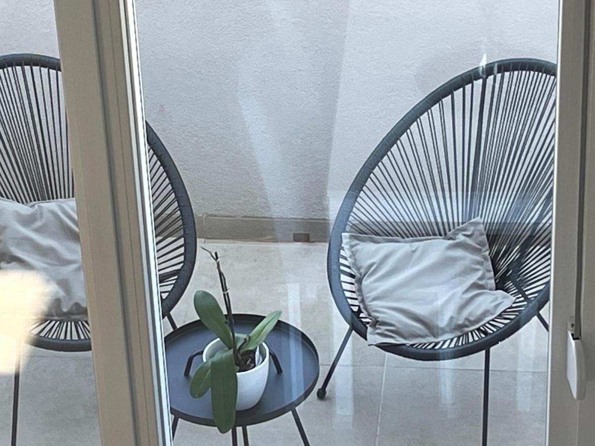 Galeria Apartment Podstrana Kültér fotó