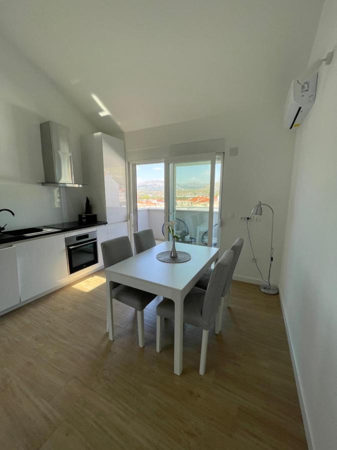 Galeria Apartment Podstrana Kültér fotó